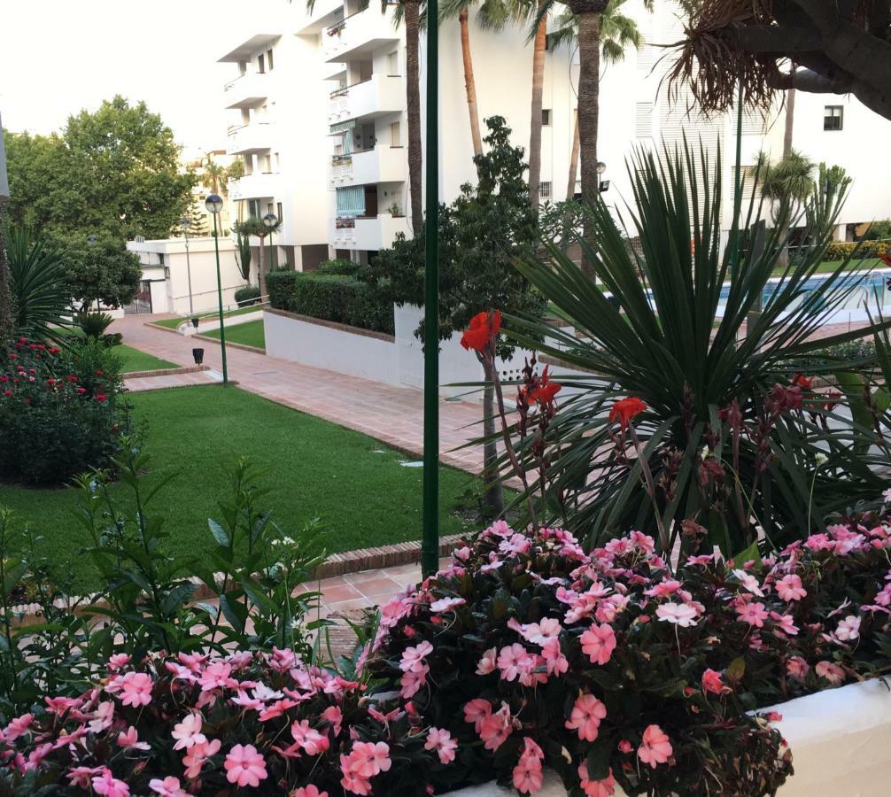 Carihuela Beach  Torremolinos Luaran gambar